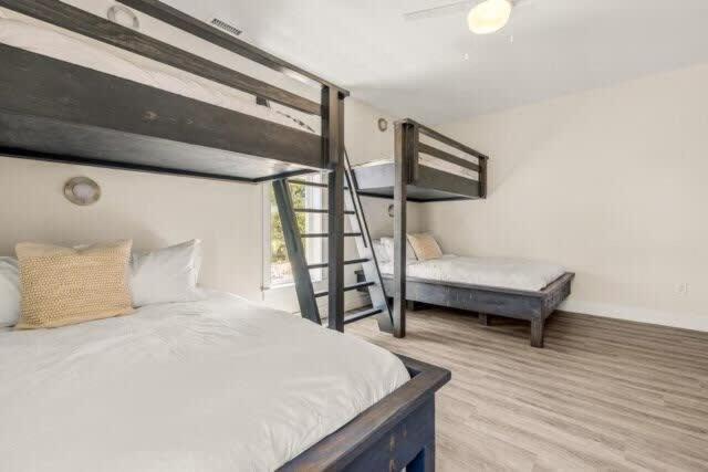 Sojourn Aurora 7 Bedroom Pool & Hot Tub โคโรลลา ภายนอก รูปภาพ